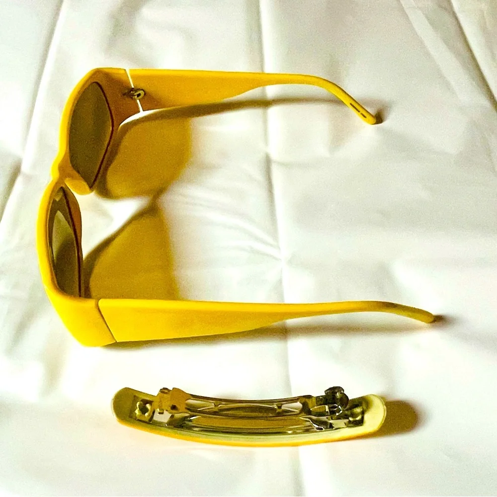 HANDMADE IN CHINA YELLOW SUNGLASSES+ A matching hair clip